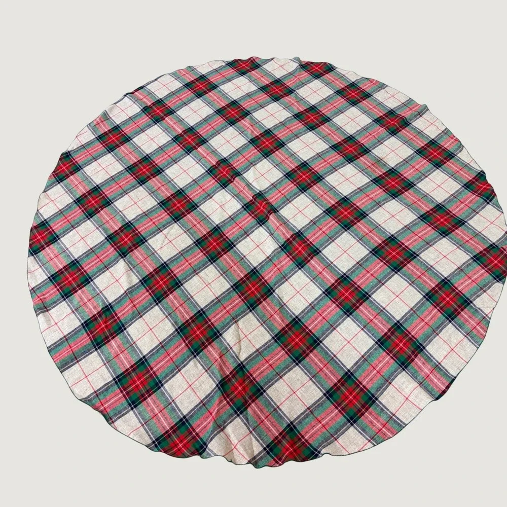 Vintage Plaid Christmas Round Tablecloth 67in and 8 Napkins Set Red Green Gold